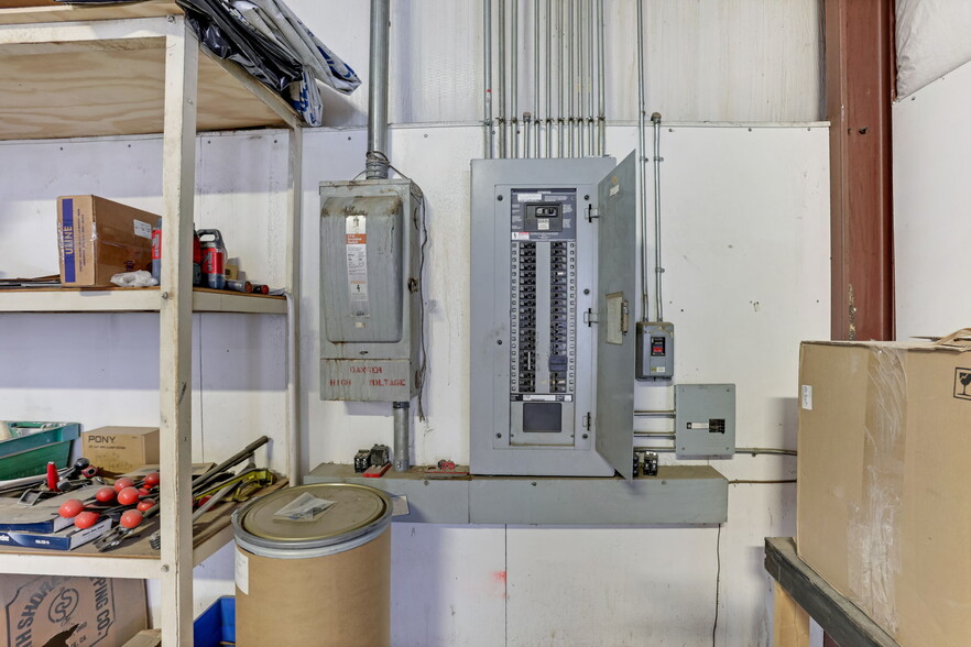More Photos Of 2591 Harrison Rd, Columbus Warehouse For Sale