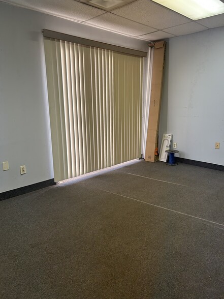 More Photos Of 7150 Hart St, Mentor Flex For Lease