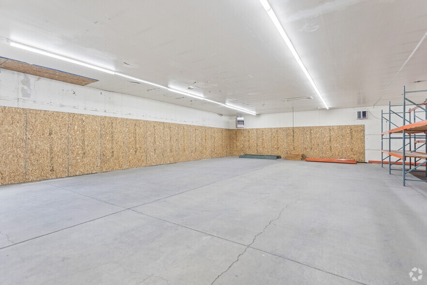 More Photos Of 477 N 100 W, Cedar City Warehouse For Lease