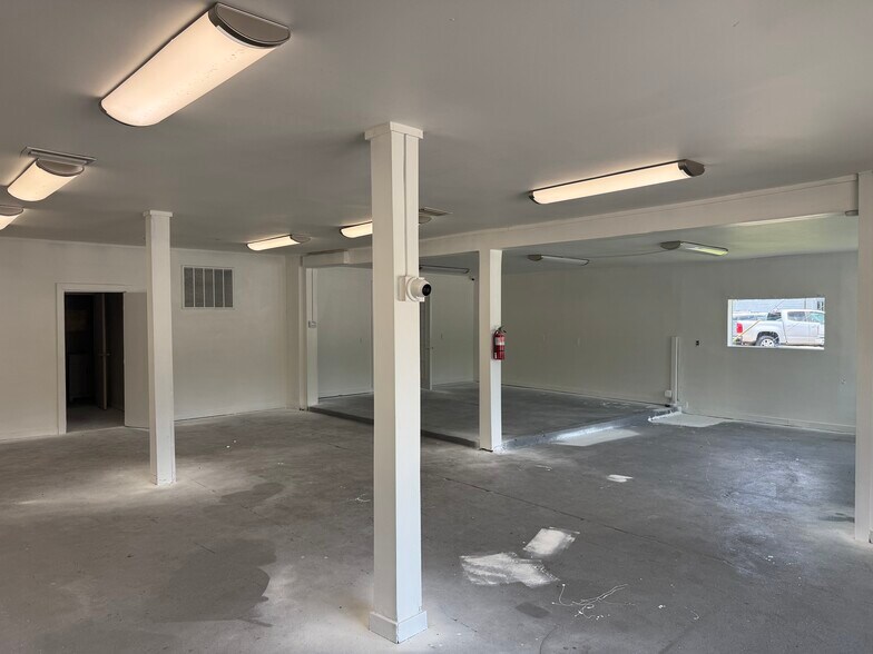 More Photos Of 5701 Us-90 Hwy, Theodore Freestanding For Lease
