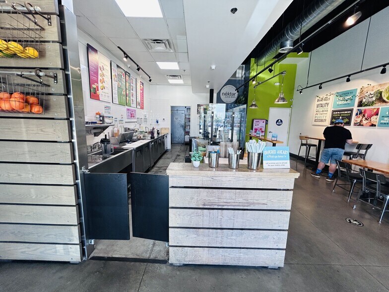 More Photos Of 1034 W Gladstone St, San Dimas Restaurant For Lease