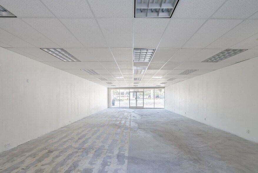 More Photos Of 2410 E Thousand Oaks Blvd, Thousand Oaks Freestanding For Sale