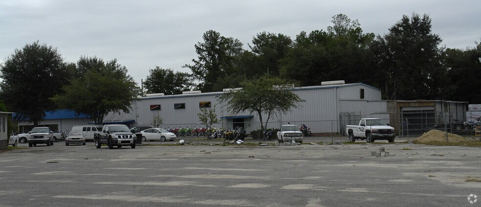 More Photos Of 4820 NW 13th St, Gainesville Freestanding For Lease