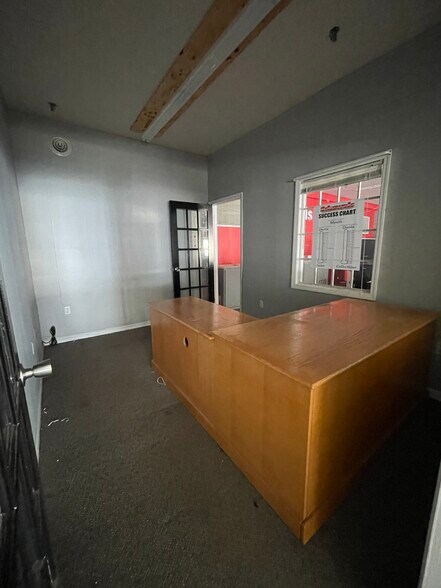 More Photos Of 200 W Main St, Williamston Freestanding For Sale