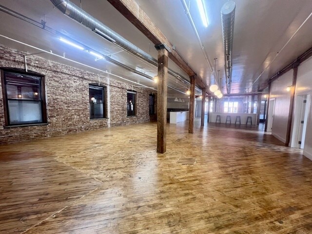 More Photos Of 231 Front St, Brooklyn Office For Lease