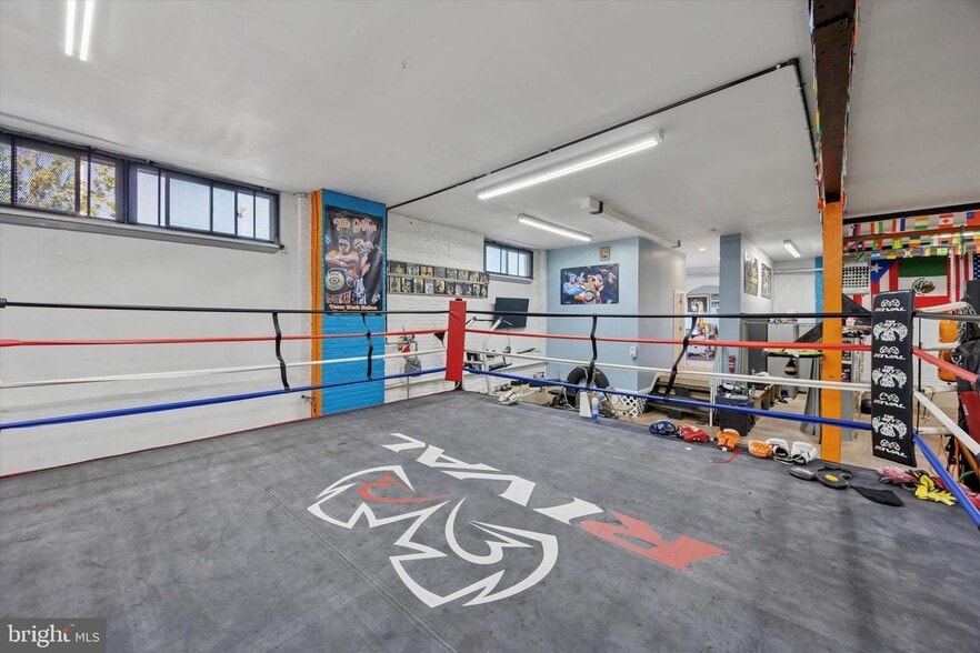 More Photos Of 840 E Atlantic St, Philadelphia Warehouse For Sale