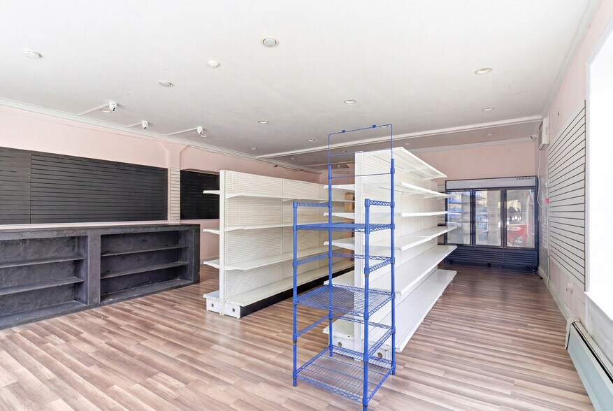 More Photos Of 99 Pulaski St, Newark Apartments For Sale