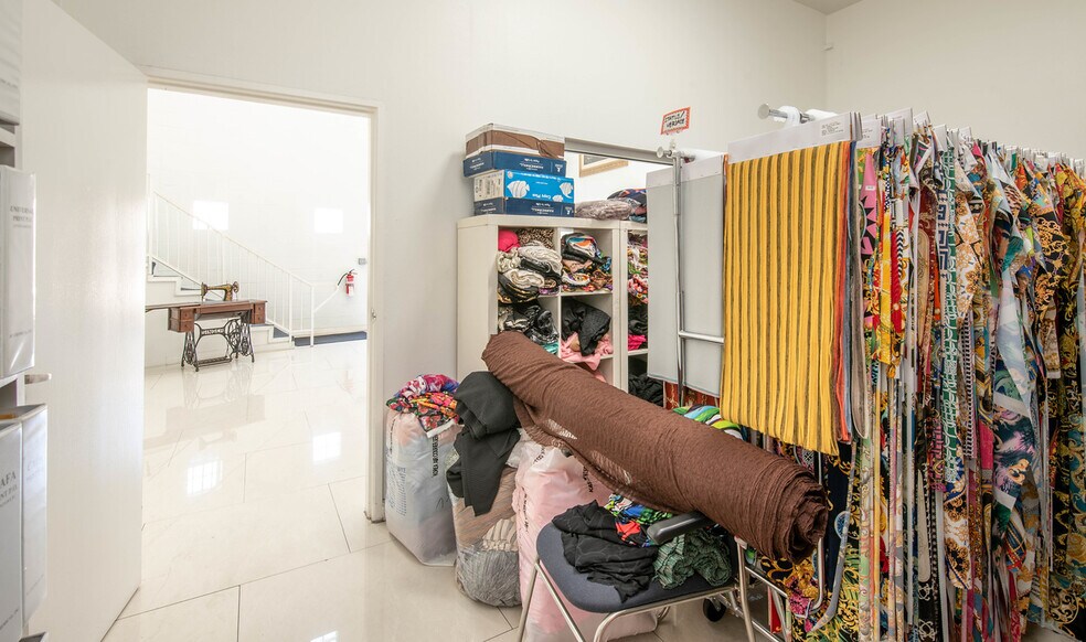 More Photos Of 800-808 E 29th St, Los Angeles Warehouse For Sale