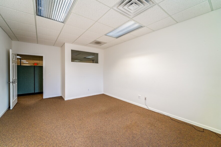 More Photos Of 4615-4621 S Wayne Rd, Wayne Storefront For Sale