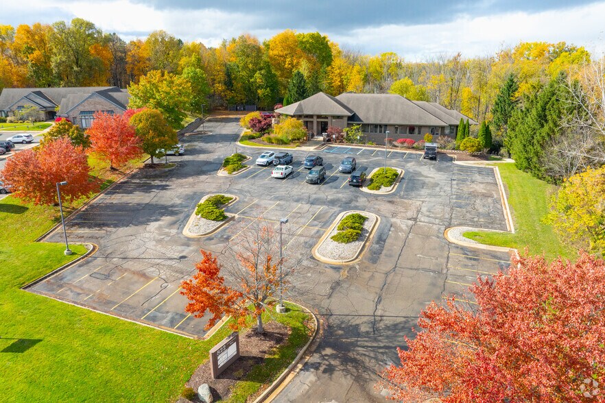 More Photos Of 822 Centennial Way, Lansing Office For Sale