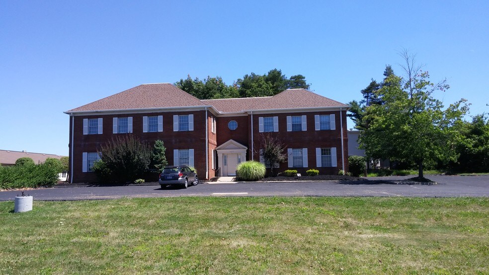 More Photos Of 10235 Brecksville Rd, Brecksville Office For Lease