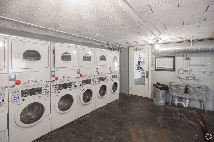 More Photos Of 111 E 16th St, Indianapolis Apartments For Lease