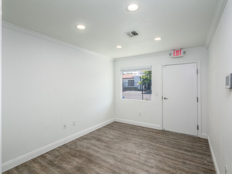 More Photos Of 1228 P St, Fresno Loft Creative Space For Lease