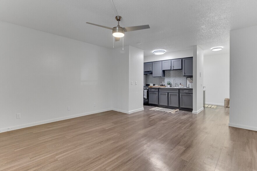 More Photos Of 5050 Fredericksburg Rd, San Antonio Apartments For Sale