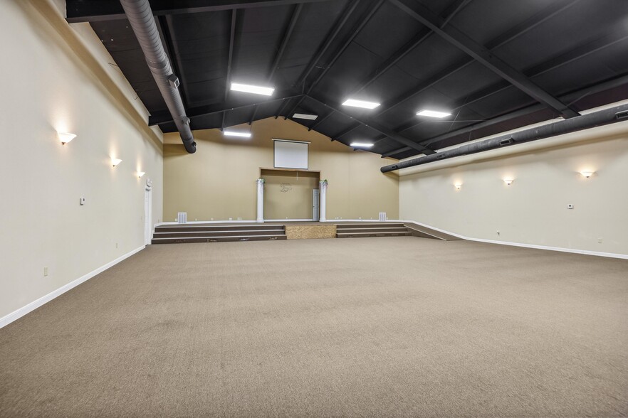 More Photos Of 13651 S 690 Rd, Wyandotte Specialty For Sale