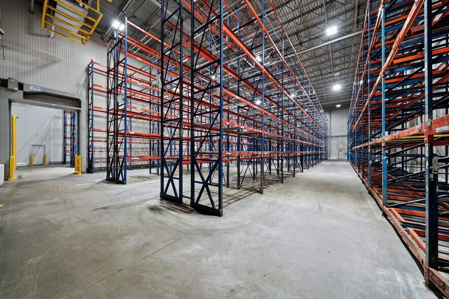 More Photos Of 3737 N Broadway, Saint Louis Refrigeration Cold Storage For Lease