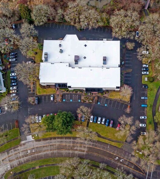 More Photos Of 8505 SW Creekside Pl, Beaverton Office For Lease