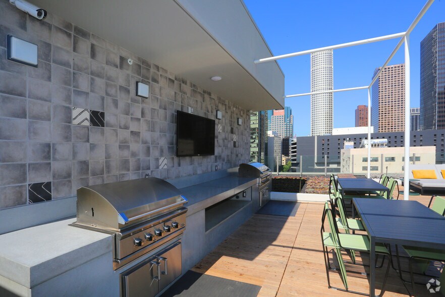 More Photos Of 750 S Grand Ave, Los Angeles Apartments For Lease