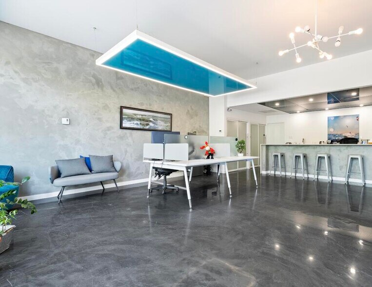 More Photos Of 4753-4763 Av Papineau, Montréal General Retail For Lease