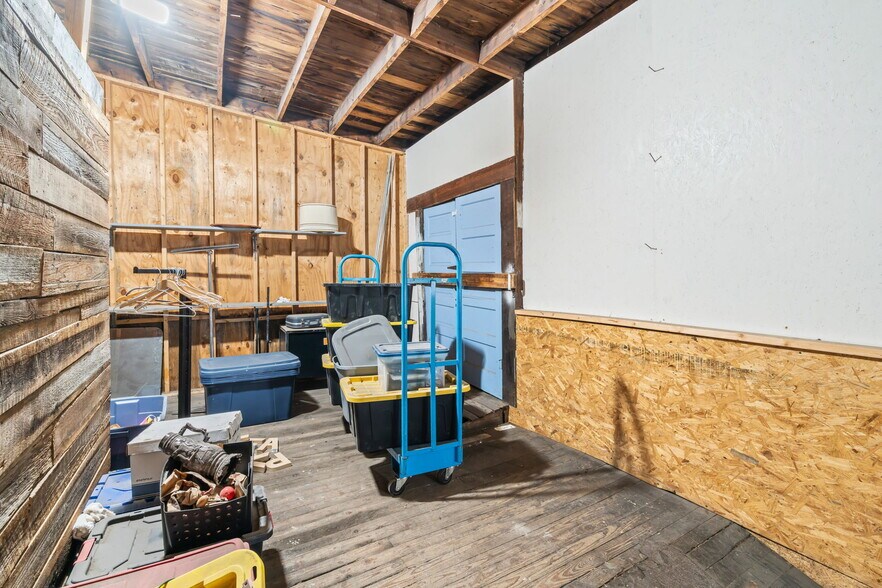 More Photos Of 824 Tennessee Ave, Etowah Storefront Retail Office For Sale