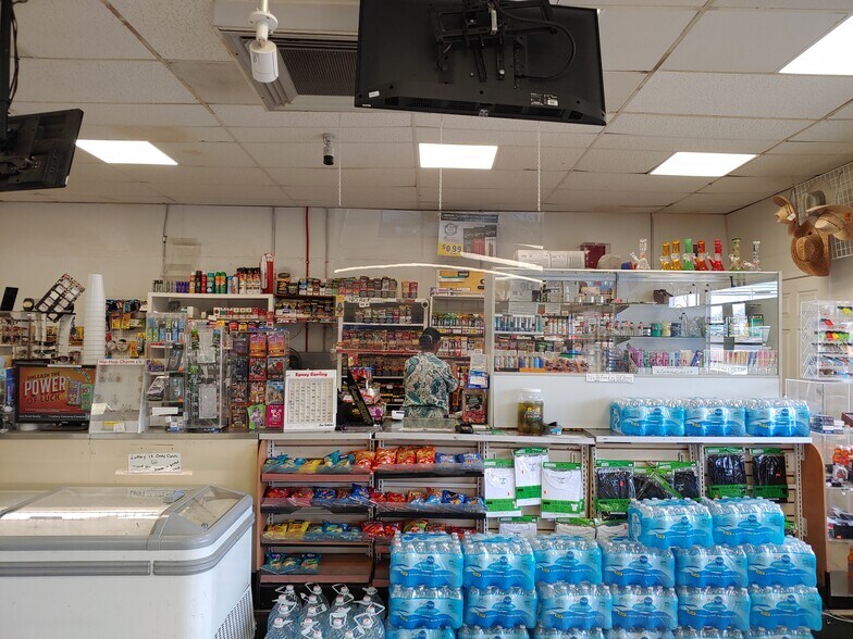 More Photos Of 1408 E Rancier Ave, Killeen Convenience Store For Sale