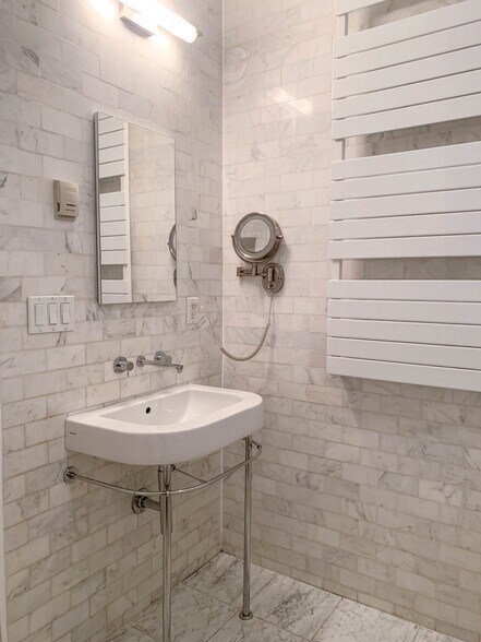 More Photos Of 180 S 4th St, Brooklyn Multifamily For Sale