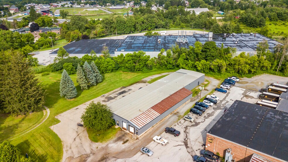 More Photos Of 123 Park St, Rutland Manufacturing For Lease