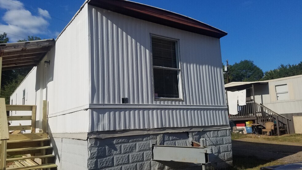 807 Edgemont Ave, Greenville, SC 29617 Manufactured Housing Mobile