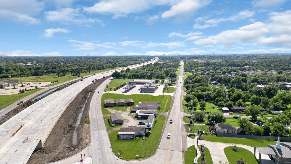 More Photos Of 3733 N Alexander Dr, Baytown Land For Sale