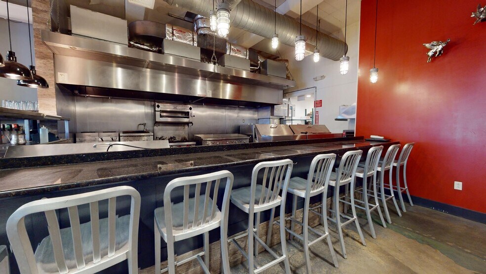 More Photos Of 335 E Main St, Carnegie General Retail For Lease