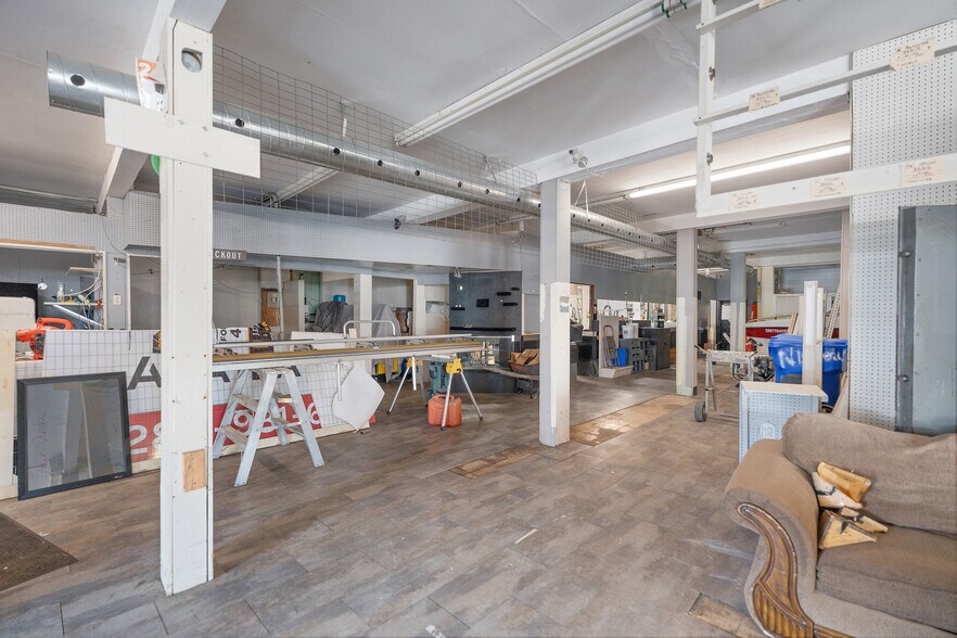 More Photos Of 162 Niagara Blvd, Fort Erie Marina For Sale