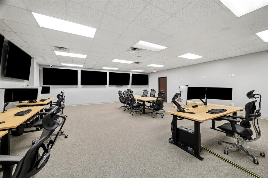 More Photos Of 4225 Research Forest Dr, The Woodlands Office For Lease