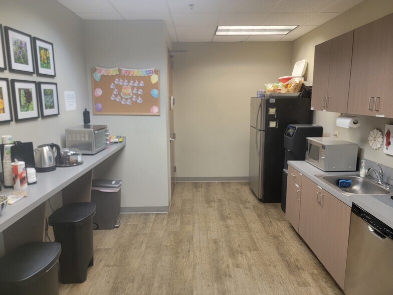 More Photos Of 2855 Marconi Dr, Alpharetta Flex For Lease