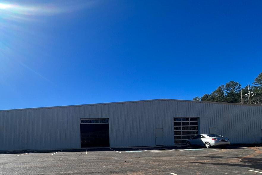 More Photos Of 670 Old Hull, Athens Flex For Lease