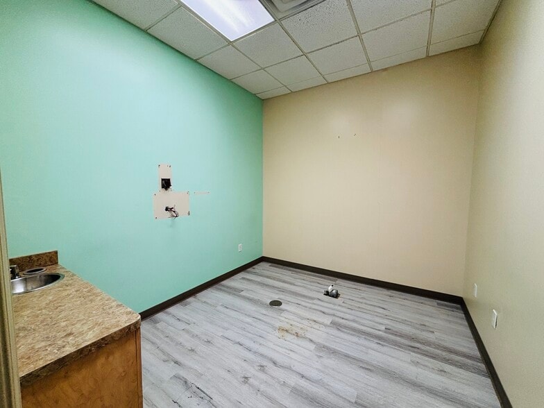 More Photos Of 7601 W Sam Houston S, Houston Storefront For Sale