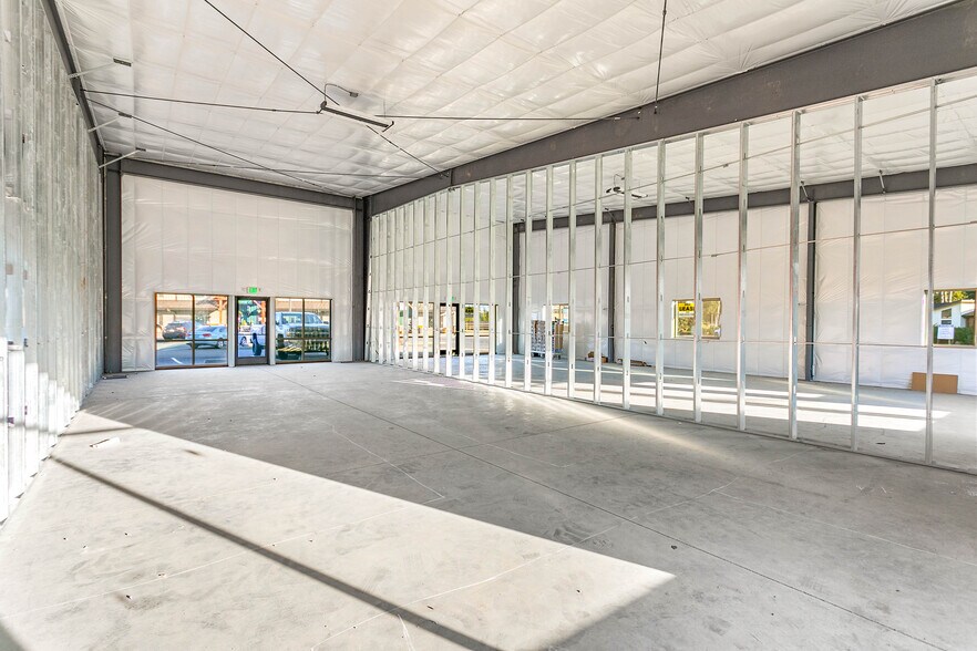 More Photos Of 6900 Hannegan Rd, Lynden Storefront For Lease