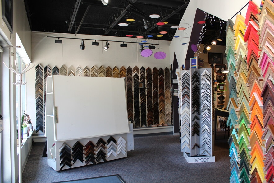 More Photos Of 612 N Delaware St, Indianapolis Freestanding For Sale