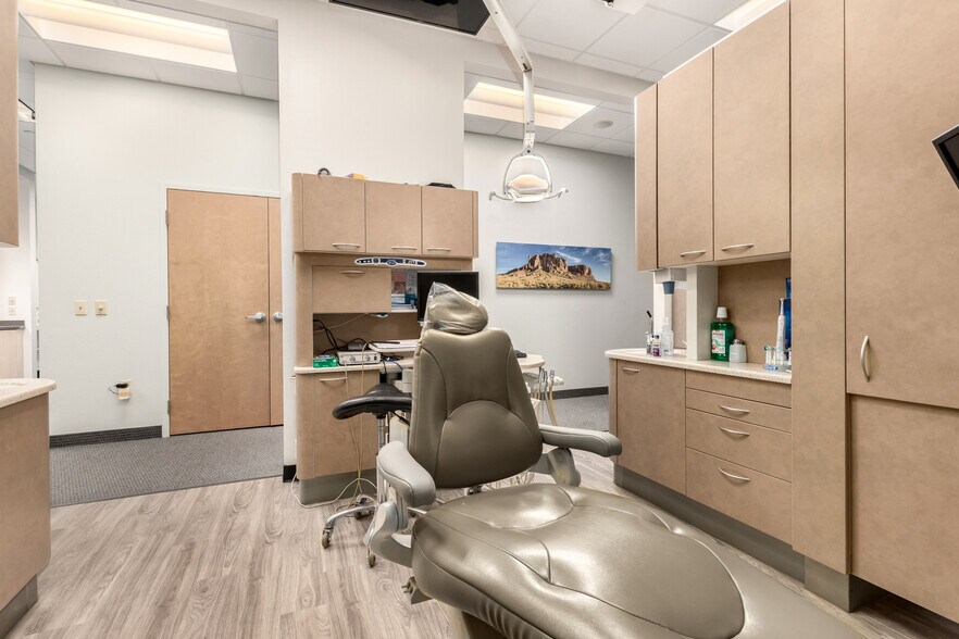 More Photos Of 1355 S Higley Rd, Gilbert Medical For Lease