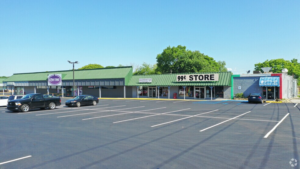 Primary Photo Of 236 1st St SW, Alabaster Service Station For Lease