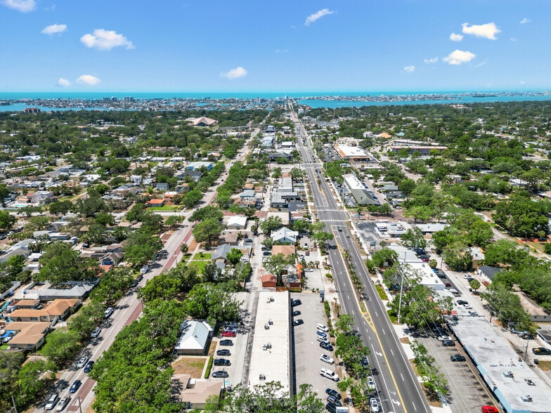 More Photos Of 6416-6420 Central Ave, Saint Petersburg Office For Lease