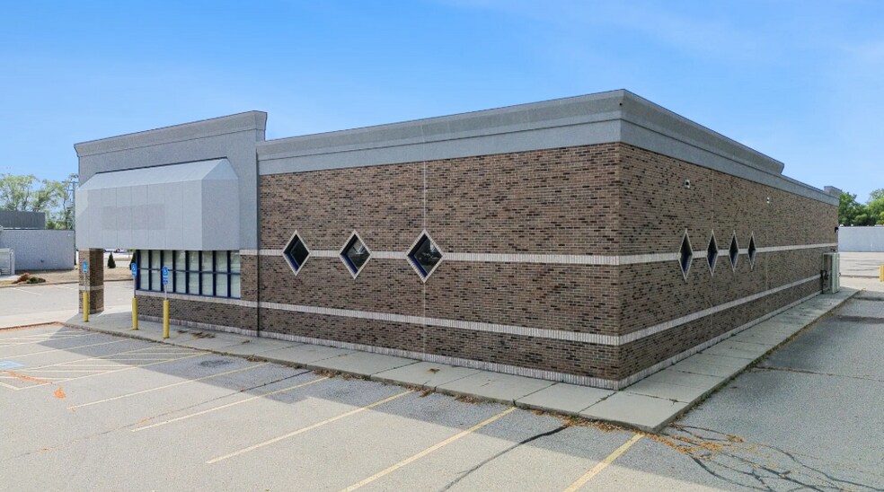 More Photos Of 51037 Van Dyke Ave, Shelby Township Drugstore For Sale