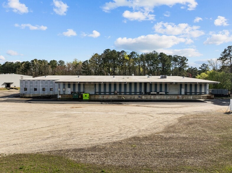 More Photos Of 2107 Black Creek Rd SE, Wilson Warehouse For Lease