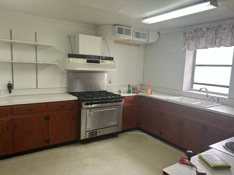 More Photos Of 108 US Highway 158, Roanoke Rapids Religious Facility For Sale