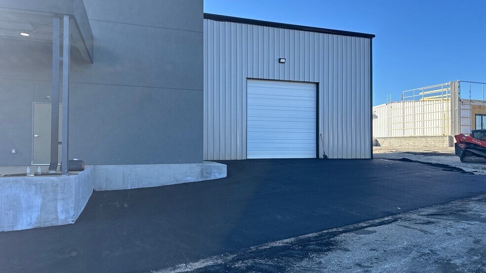 More Photos Of 9108 Warren H Abernathy Hwy, Spartanburg Light Manufacturing For Lease