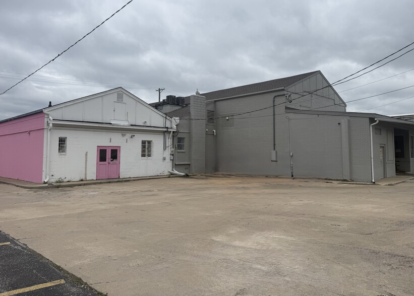 More Photos Of , Raytown General Retail For Sale