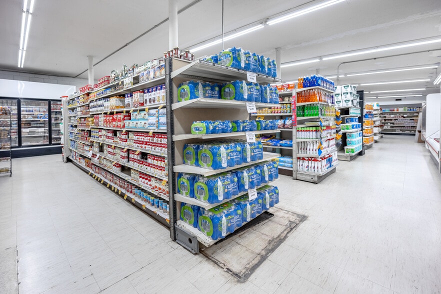 More Photos Of 1012 6th St, Maysville Supermarket For Sale