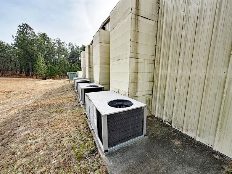 More Photos Of 10893 Nc Highway 211 E, Aberdeen Freestanding For Lease