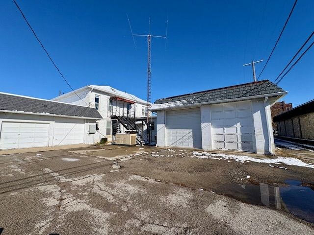 More Photos Of 325 E Washington St, Muncie Office For Sale