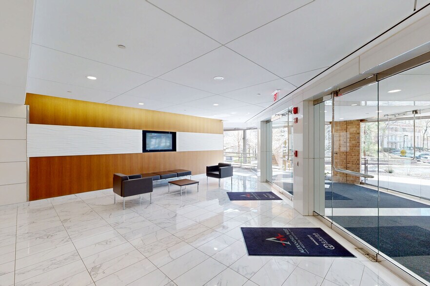 More Photos Of 1901 N Beauregard St, Alexandria Medical For Lease