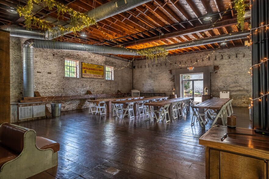 More Photos Of 11 Railroad St, Murphy Research And Development For Sale